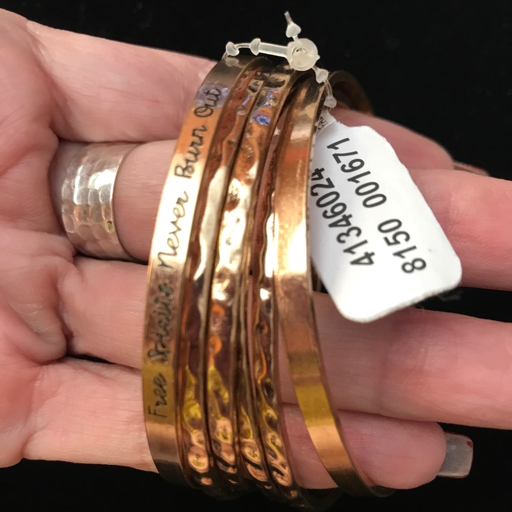 Free People Set Of 6 Inspirational Bangles💝 - Picture 5 of 7